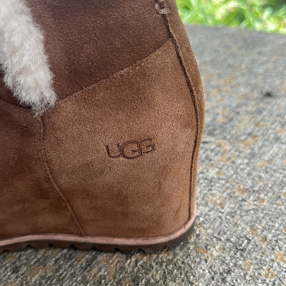 Ugg Seyline Wedge Booties Women’s size 11 - Picture 2 of 7